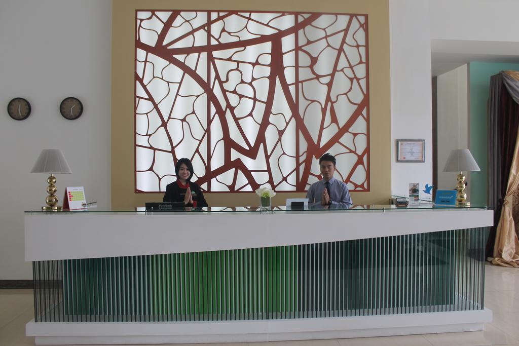 Agria Hotel Bogor Exterior foto
