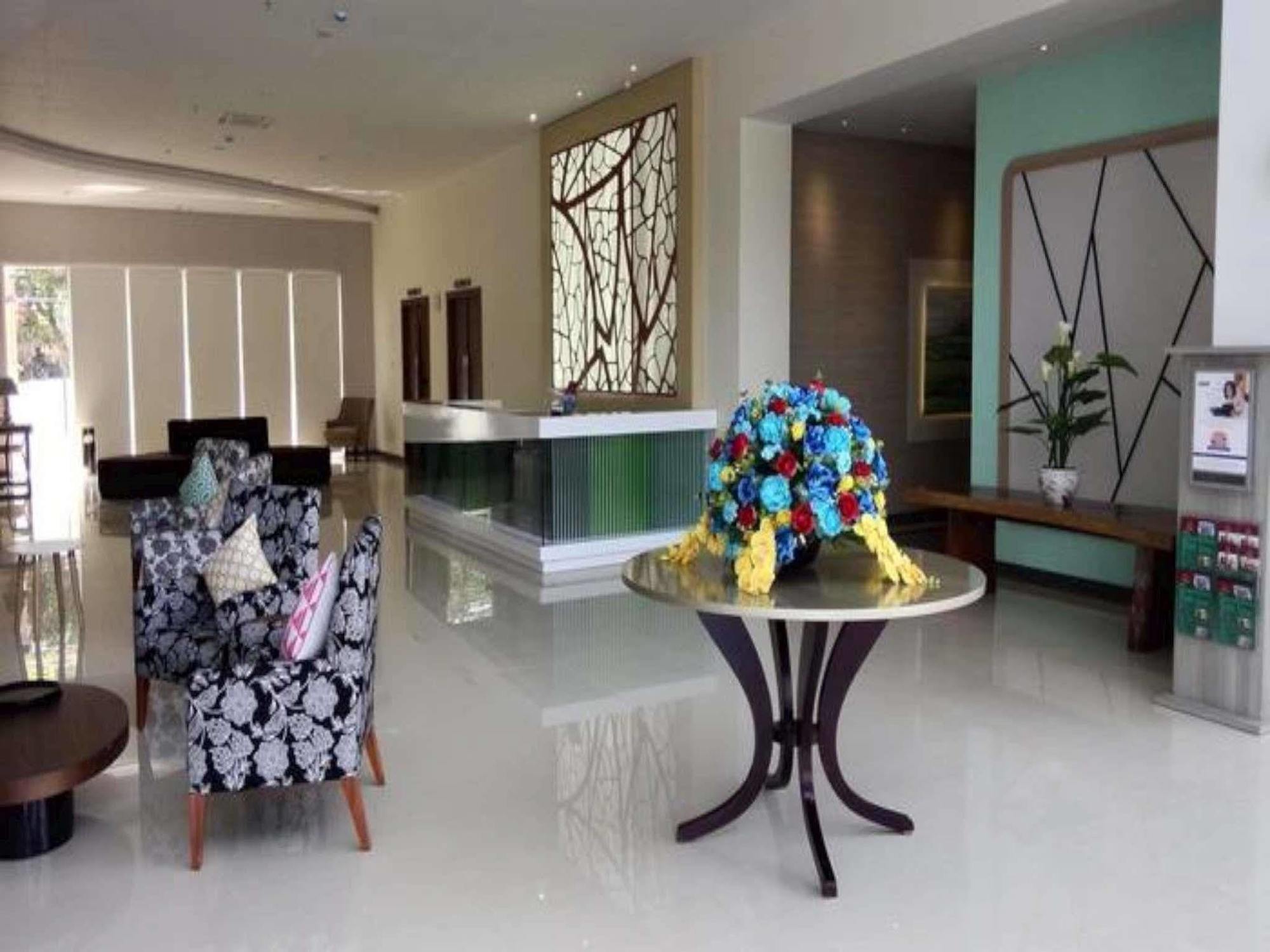 Agria Hotel Bogor Exterior foto